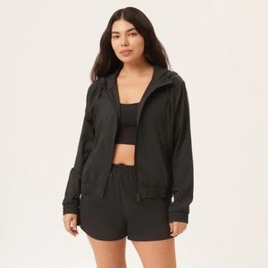 Black Gazelle Short Girlfriend Collective